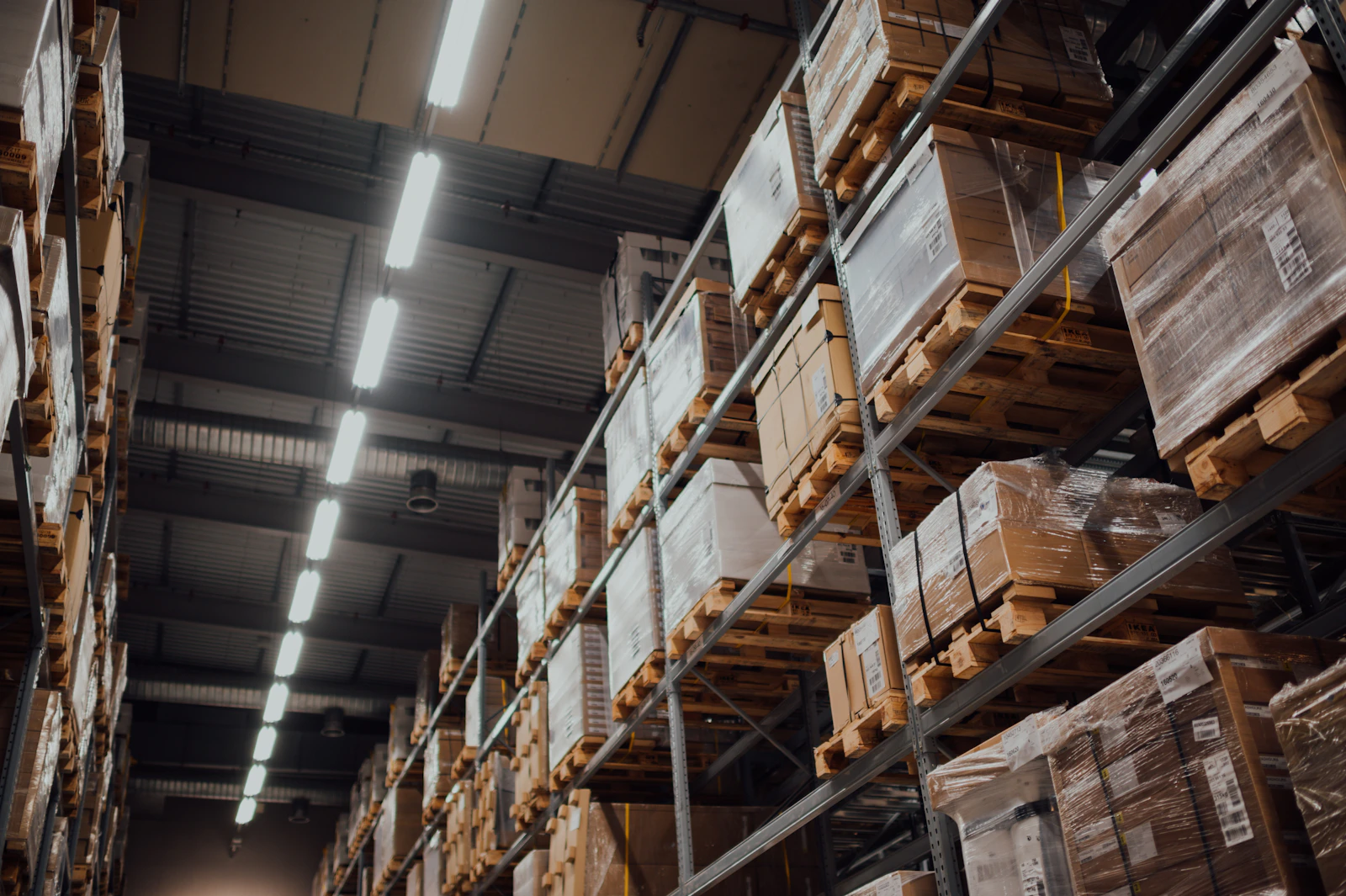 Electrical for halls and industrial sites